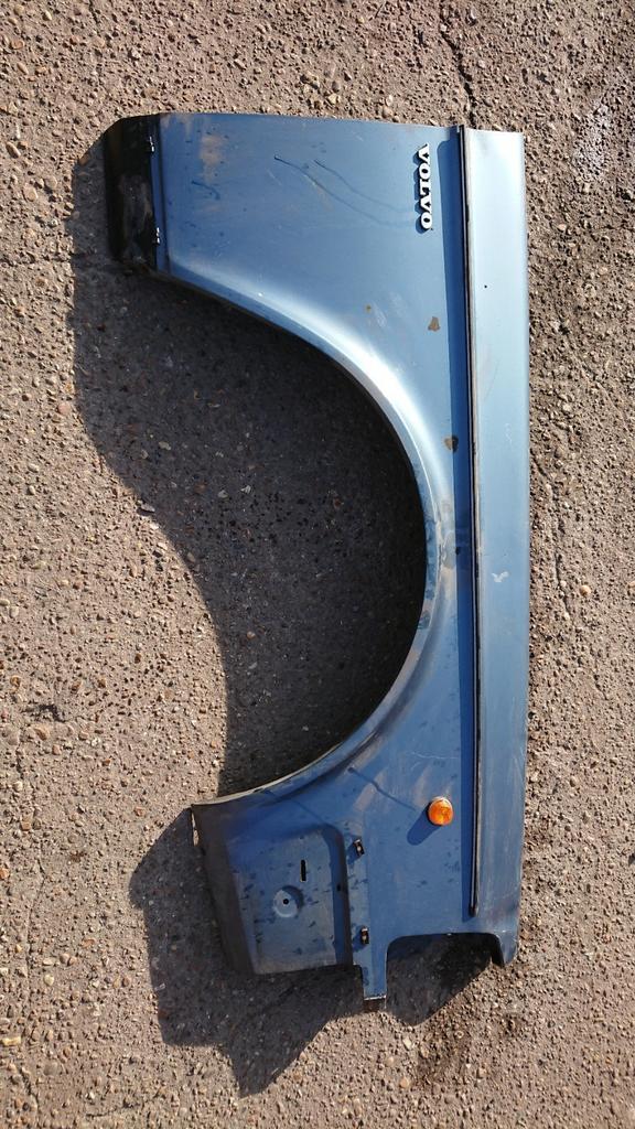 Volvo 240 / 260 1979-1993 rechts voor spatbord, Ophalen, Gebruikt, Spatbord, Volvo