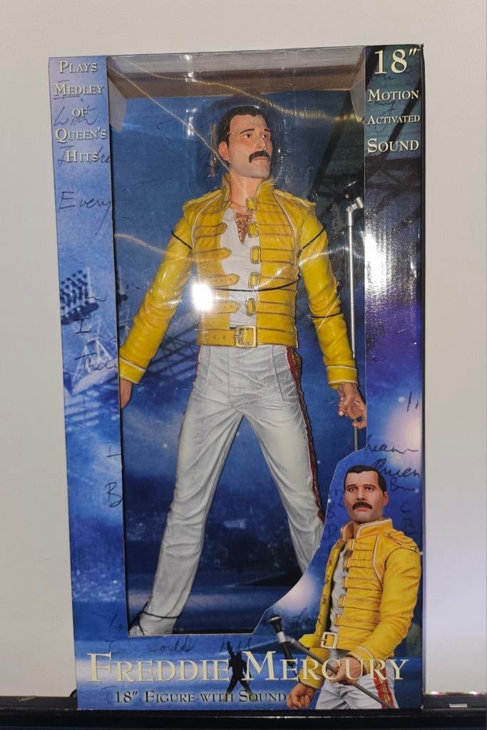 rare figurine freddy mercury 18inch 45cm parlante neca 2007, Enlèvement, Neuf