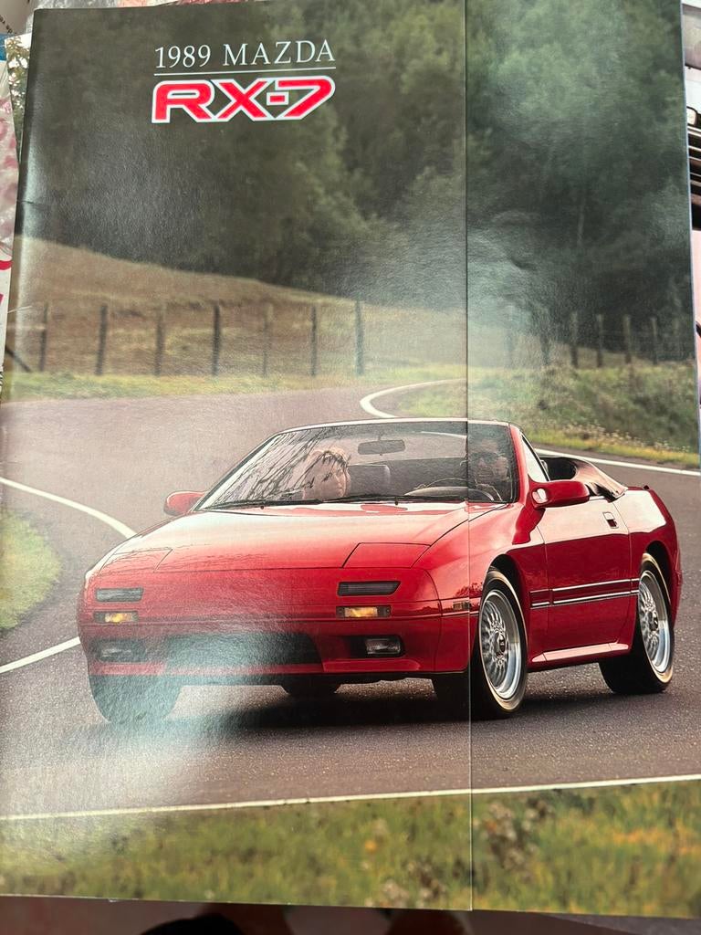 Brochures (2) Mazda RX-7 FC type 1986-, Livres, Autos | Brochures & Magazines, Neuf, Enlèvement ou Envoi, Mazda, Mazda USA
