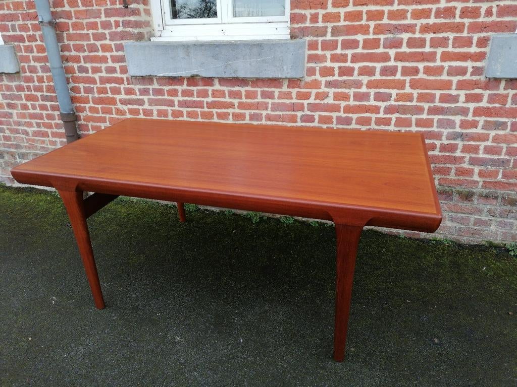 Table kofod larsen, Enlèvement