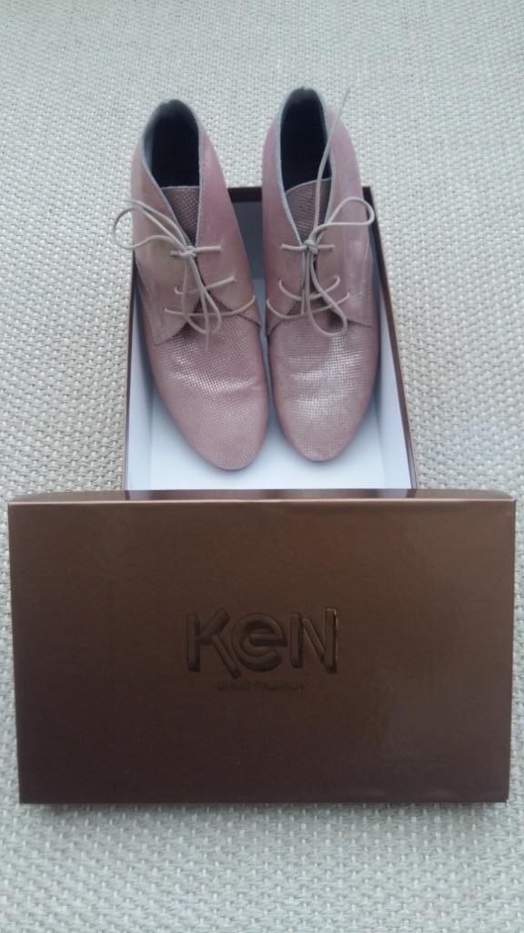 Kenpoint damesschoenen. 38, Kleding | Dames, Schoenen met lage hakken, Ophalen of Verzenden, Zo goed als nieuw, Roze