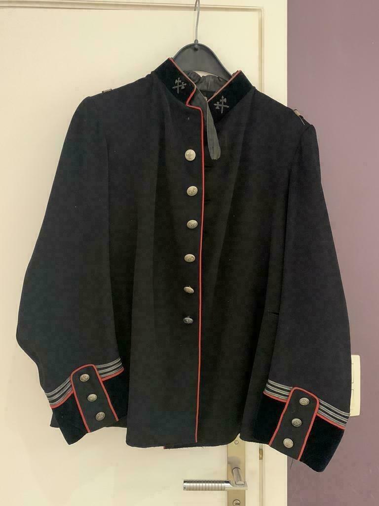 GEZOCHT. Belgische Brandweeruniformen voor 1940, Verzamelen, Ophalen of Verzenden, Gebruikt