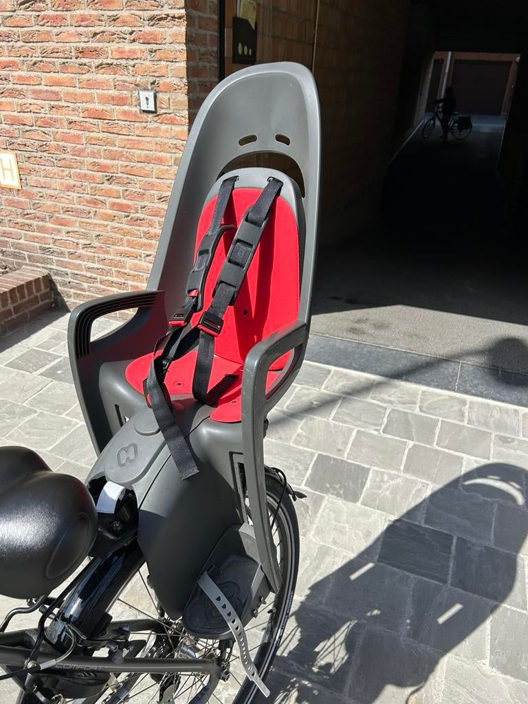 Siège vélo enfant arrière porte baggages HAMAX, Repose-pieds, Comme neuf, Enlèvement, Hamax