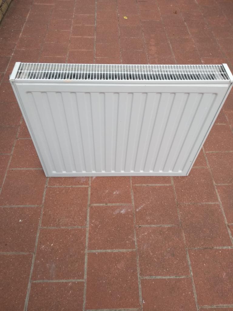 radiator - plaatradiator, Doe-het-zelf en Bouw, Verwarming en Radiatoren, Ophalen, 30 tot 80 cm, Gebruikt, Radiator