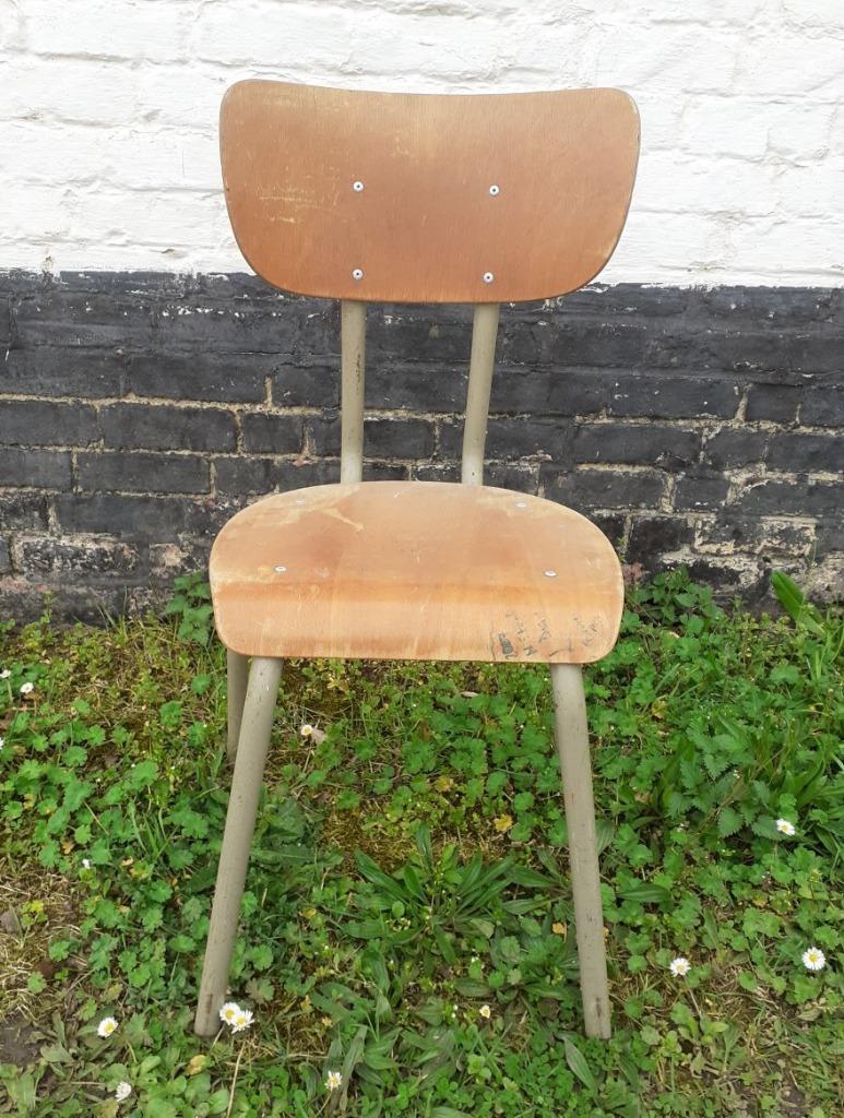 Vintage schoolstoel, Ophalen