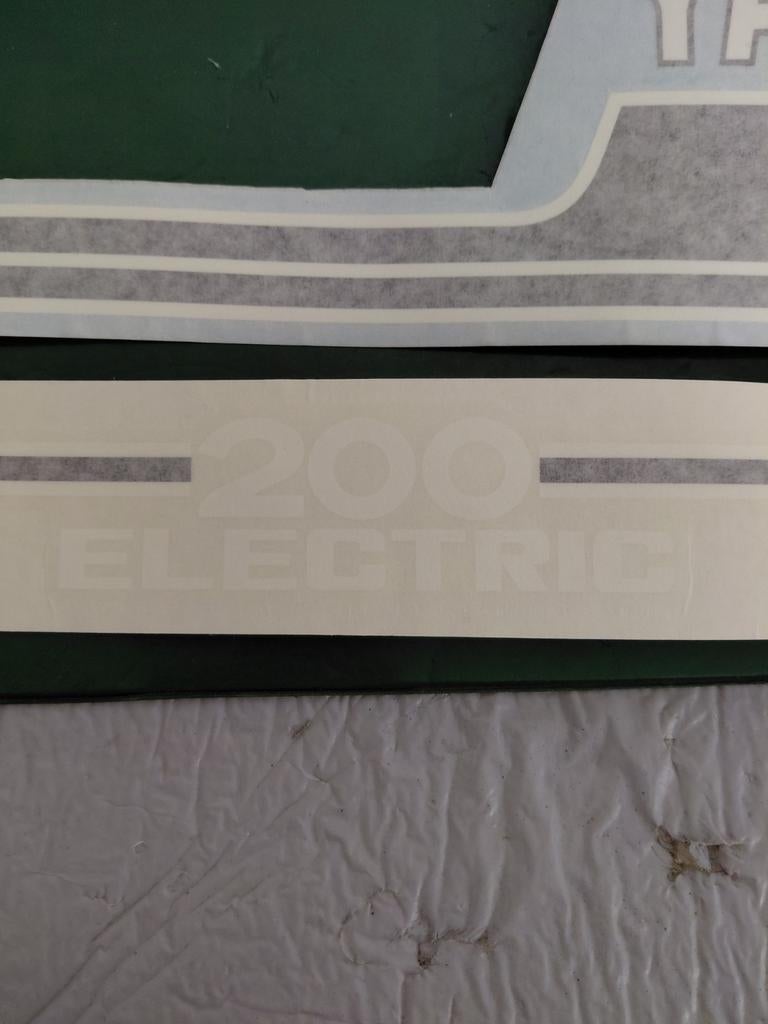 Set Stikkers  benzinnetank   voor yamaha rd 200 dx  bj1975, Motoren, Ophalen