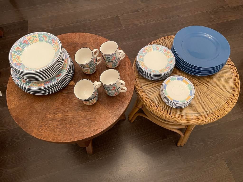 Staffordshire servies 48 delig voor 8 personen, Enlèvement