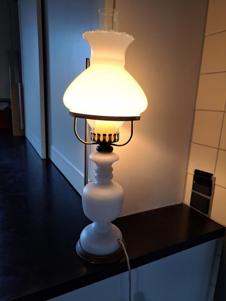 Lamp voor bureau of living,zeer mooi en geen beschadegingen, Huis en Inrichting, Lampen | Tafellampen, Zo goed als nieuw, Glas