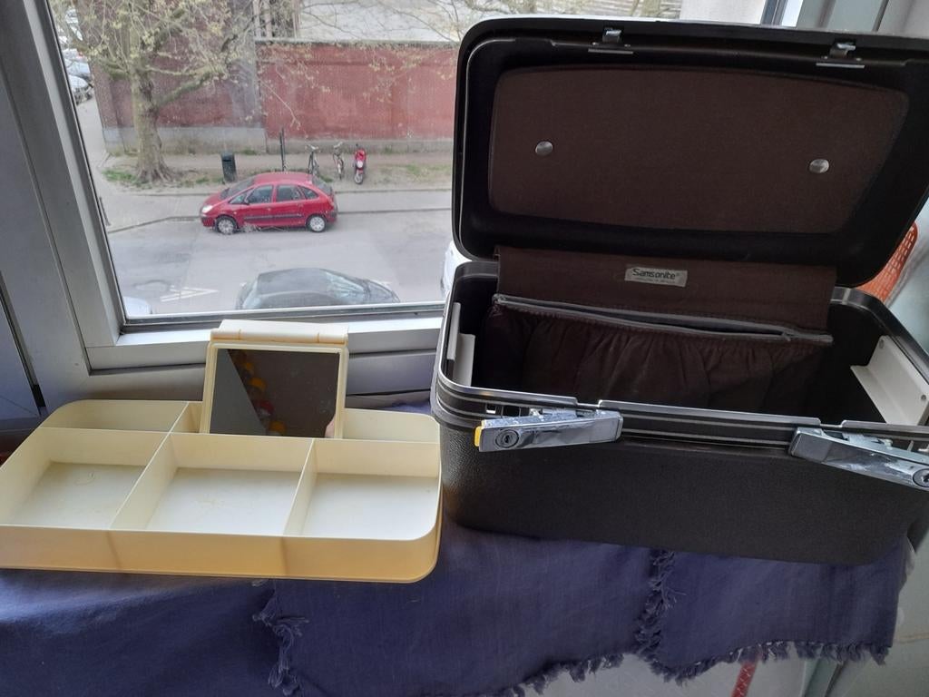 Beauty case marque samsonite., Bijoux, Sacs & Beauté, Boîtes de maquillage & Beauty case, Enlèvement, Comme neuf