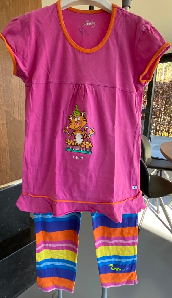 Pyjama rose Woody en taille 10 ans, Enlèvement ou Envoi, Vêtements de nuit ou Sous-vêtements, Utilisé, Fille