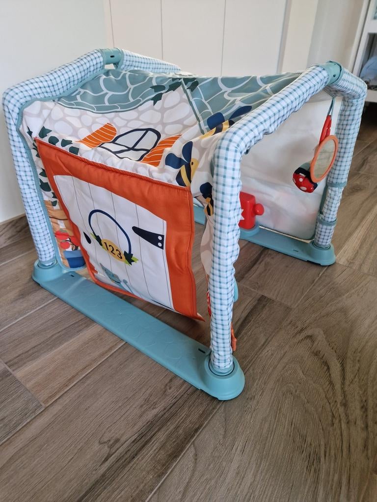 Speelmat/huis 3 in 1 Fisher Price. Nieuwprijs was €40, Ophalen