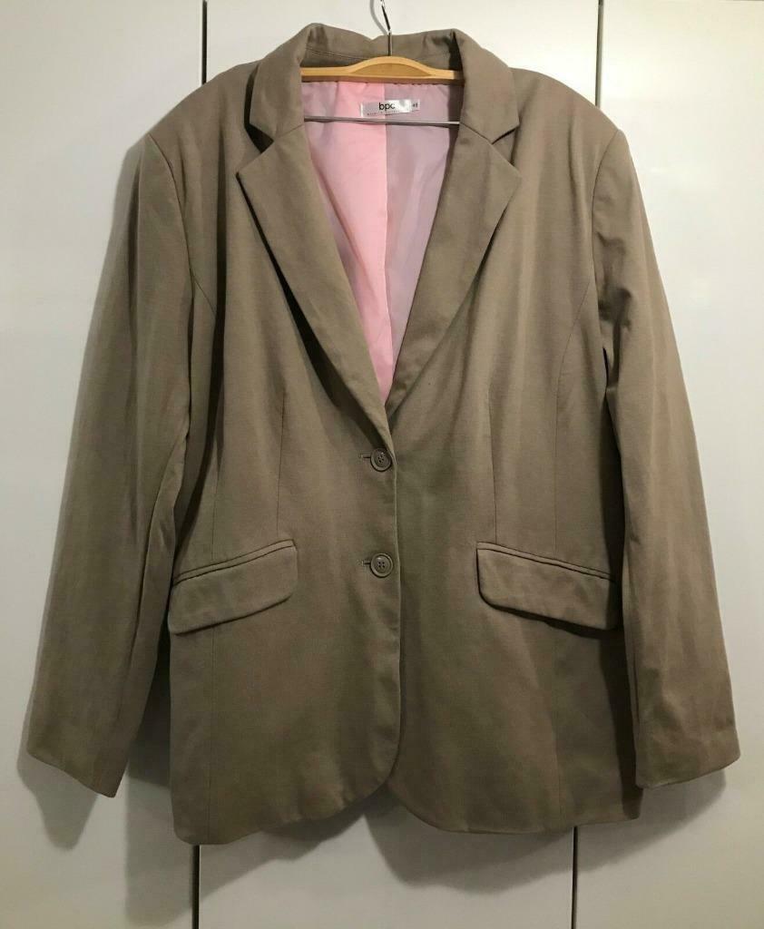 Bonprix Collection beige jas - Maat 48, Kleding | Dames, Bonprix Collection, Beige, Maat 46/48 (XL) of groter, Ophalen of Verzenden