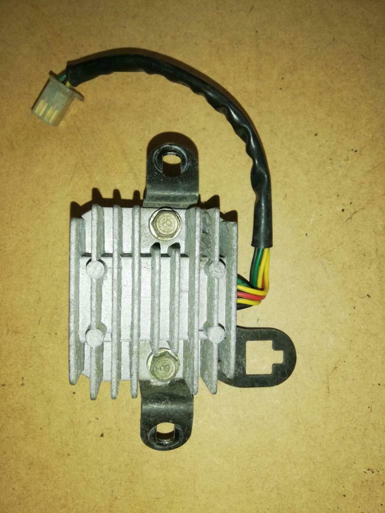 daelim vt 125 spanningsregelaar, Ophalen of Verzenden, Gebruikt