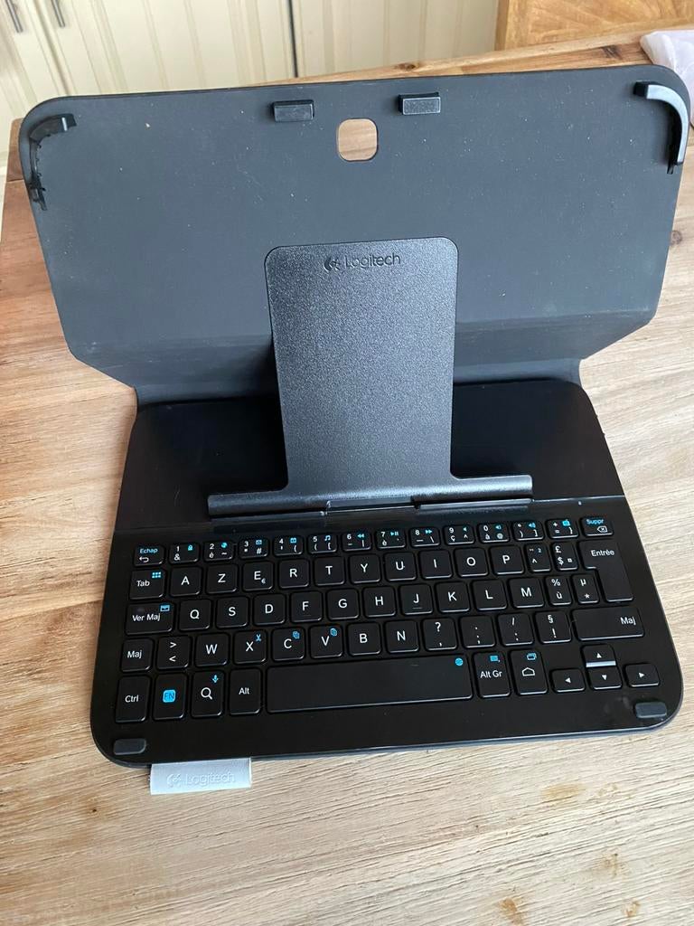 Ultrathin Keyboard Folio S410 - Samsung Galaxy 4 10.1, Enlèvement ou Envoi, Comme neuf
