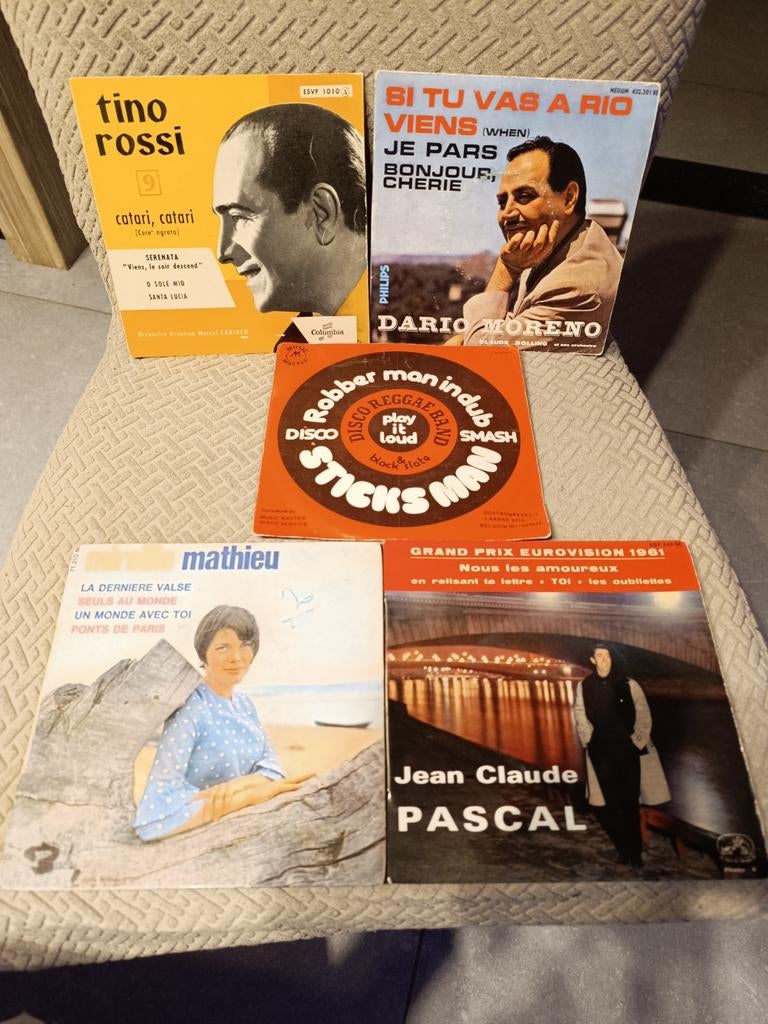 4 EP's en 1 single 2,00 eur/stuk, Enlèvement ou Envoi, Single