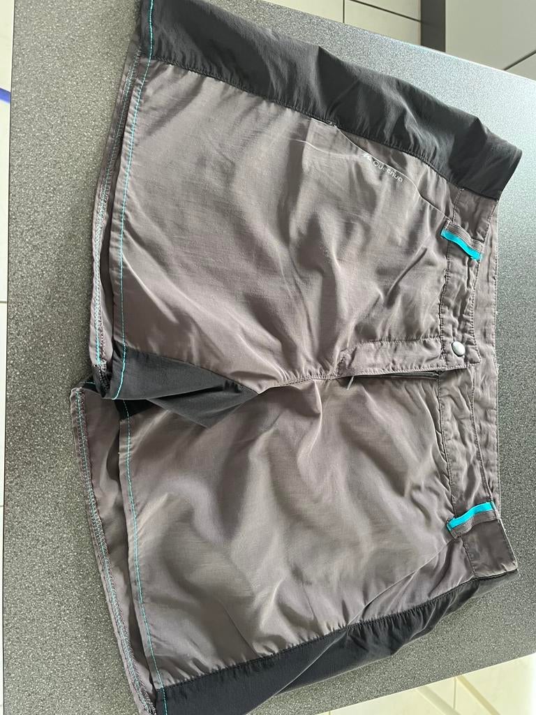 Wandelshort Decathlon maat 40, Kleding | Dames, Sportkleding, Ophalen of Verzenden, Maat 38/40 (M)
