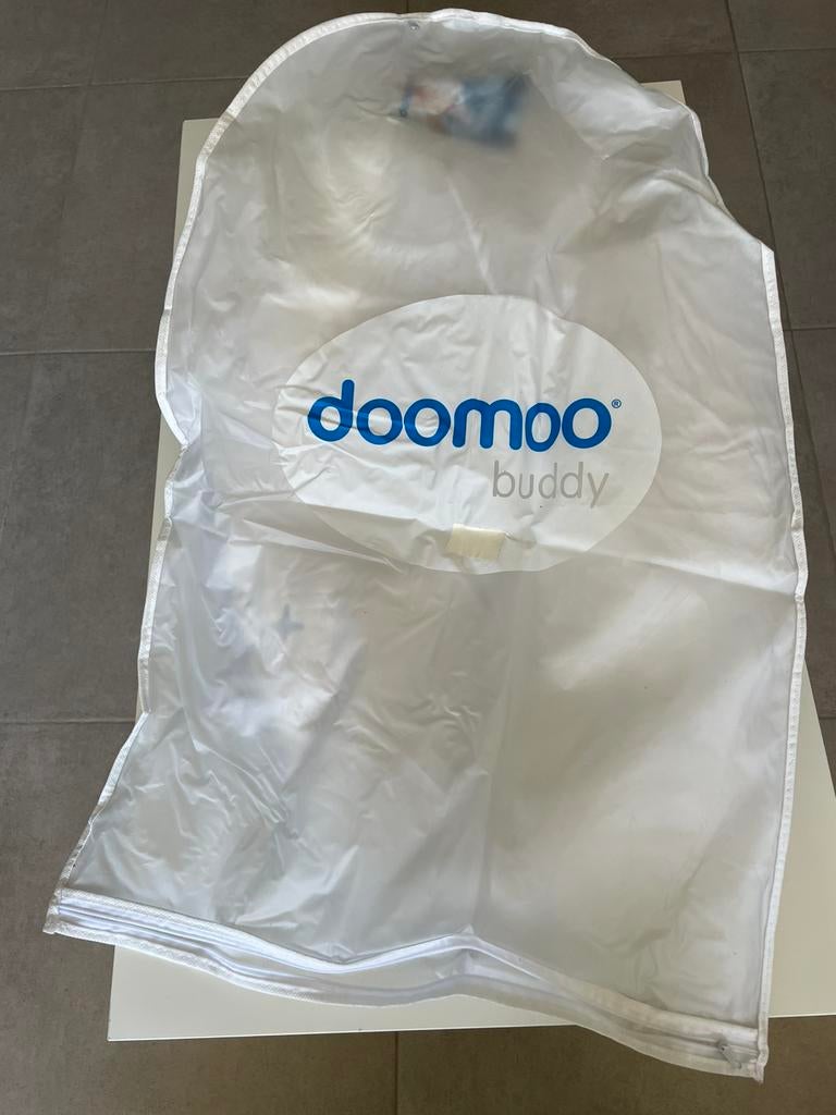 Doomoo buddy voedingskussen, Ophalen, Gebruikt