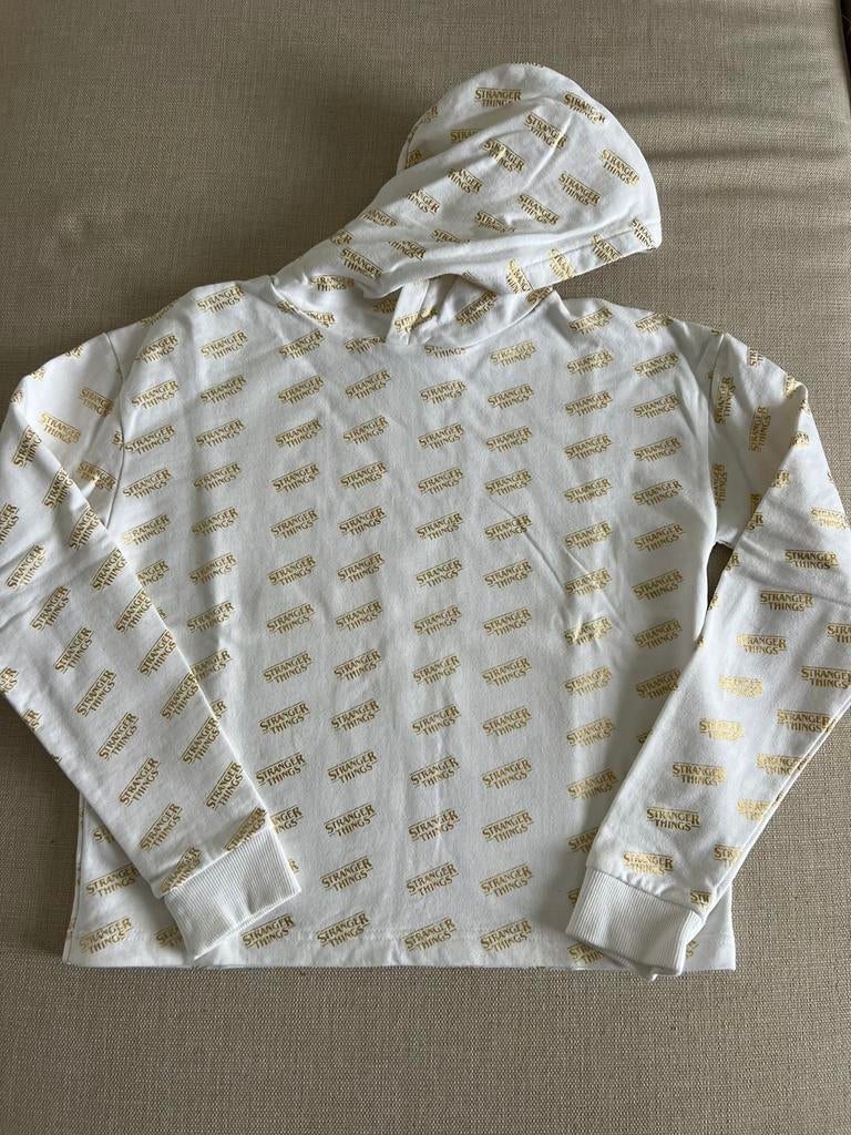 Sweat à capuche Stranger Things taille L, Vêtements | Femmes, Netflix, Comme neuf, Taille 42/44 (L), Blanc
