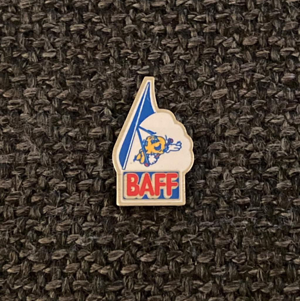 PIN - BAFF - DELTAVLIEGEN - PARAPENTE, Envoi, Utilisé, Autres sujets/thèmes, Insigne ou Pin's