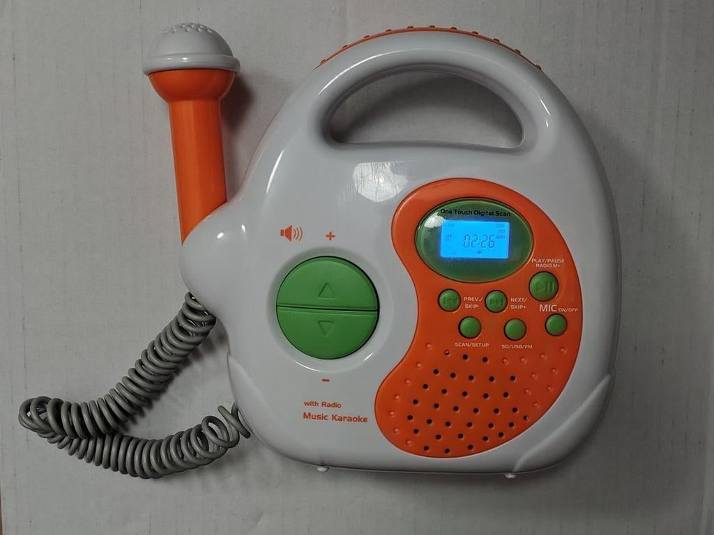 FM-Radio en muziekspeler met micro voor de allerkleinsten, Kinderen en Baby's, Ophalen, Gebruikt, Overige typen, Met geluid