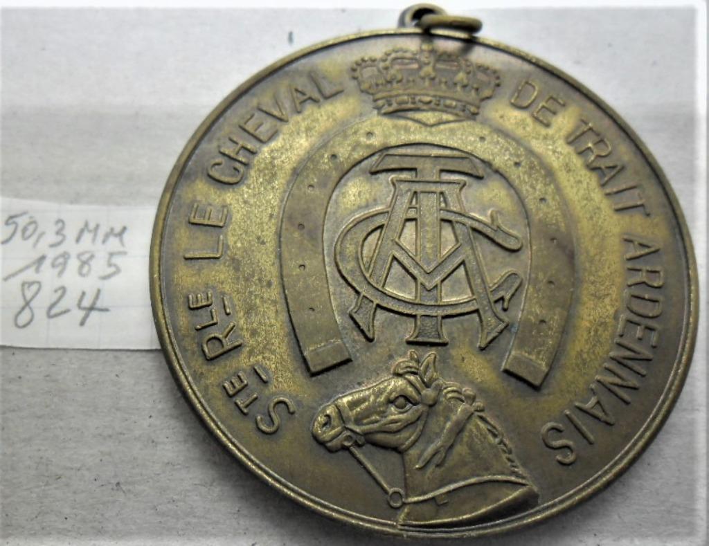 Medaille voor trekpaarden 51ste Beurs van Libramont 1985., Verzenden, Overige materialen