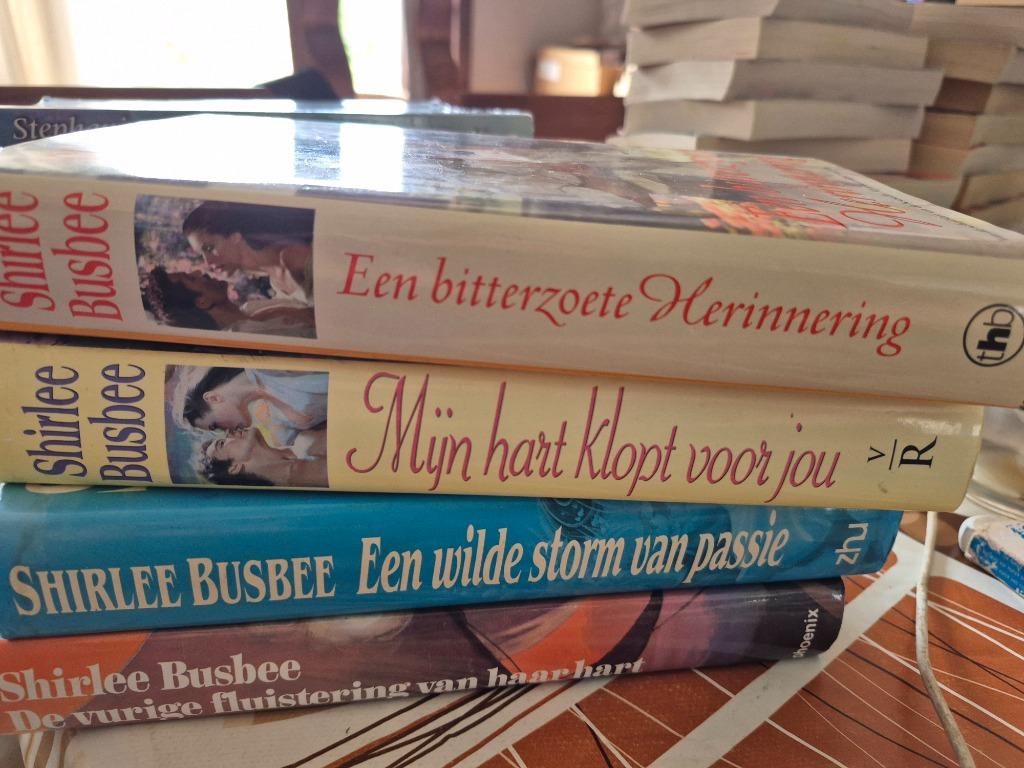 Shirlee Busbee - diverse romans, Boeken, Ophalen of Verzenden, Gelezen