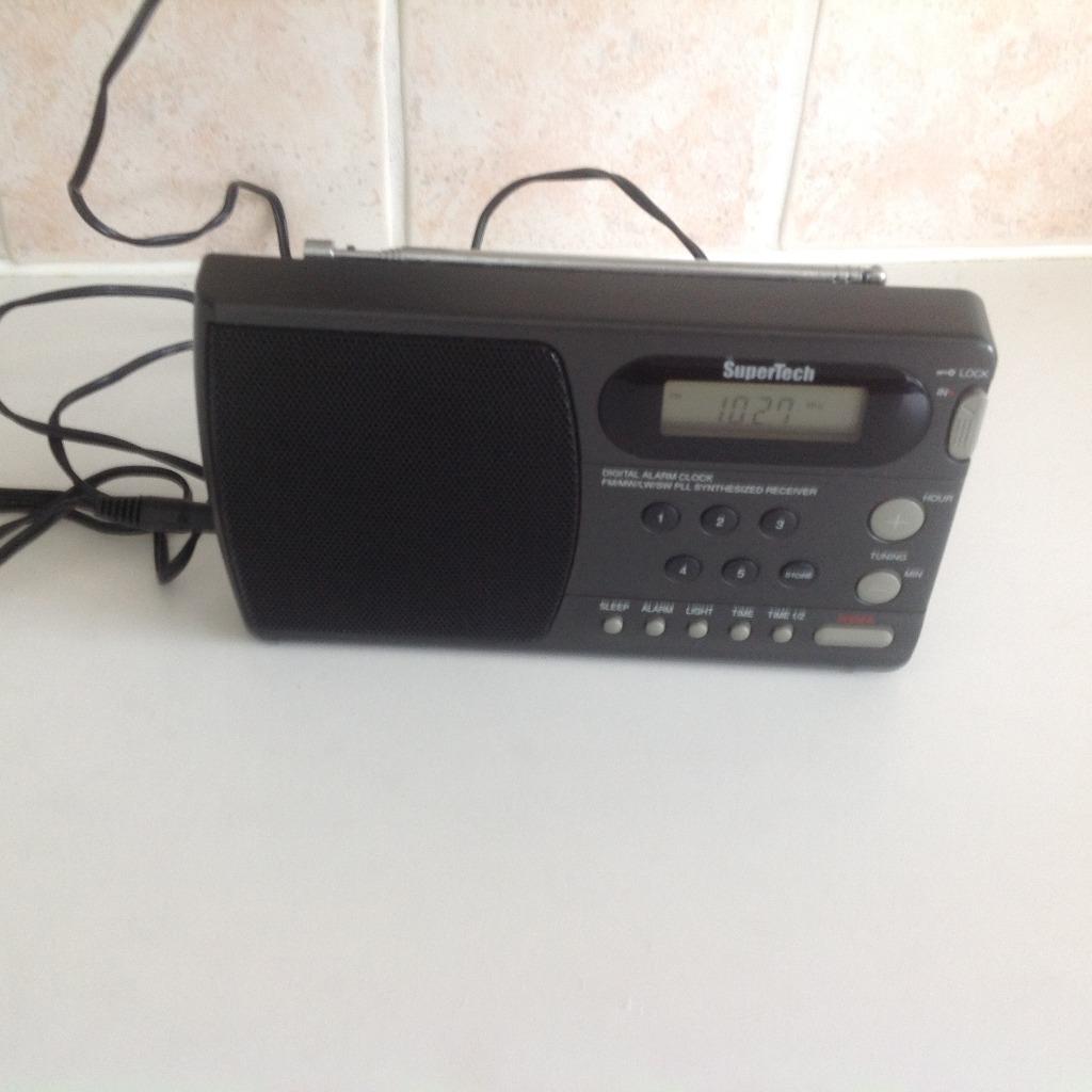 Radio SuperTech model WR-32 in perfecte staat 4-band toestel, Audio, Tv en Foto, Ophalen of Verzenden, Radio