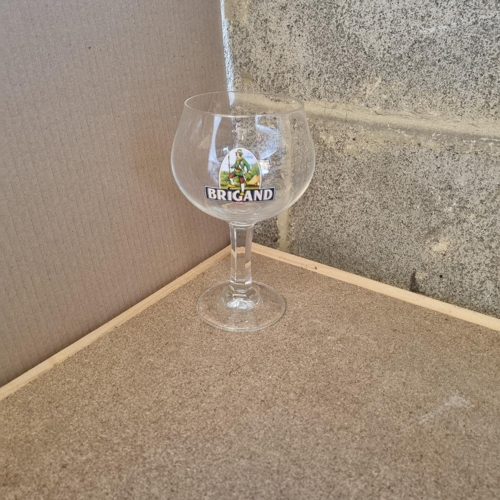 Verre Brigand (modèle 2), Verzamelen, Biermerken, Ophalen of Verzenden, Gebruikt, Glas of Glazen, Overige merken