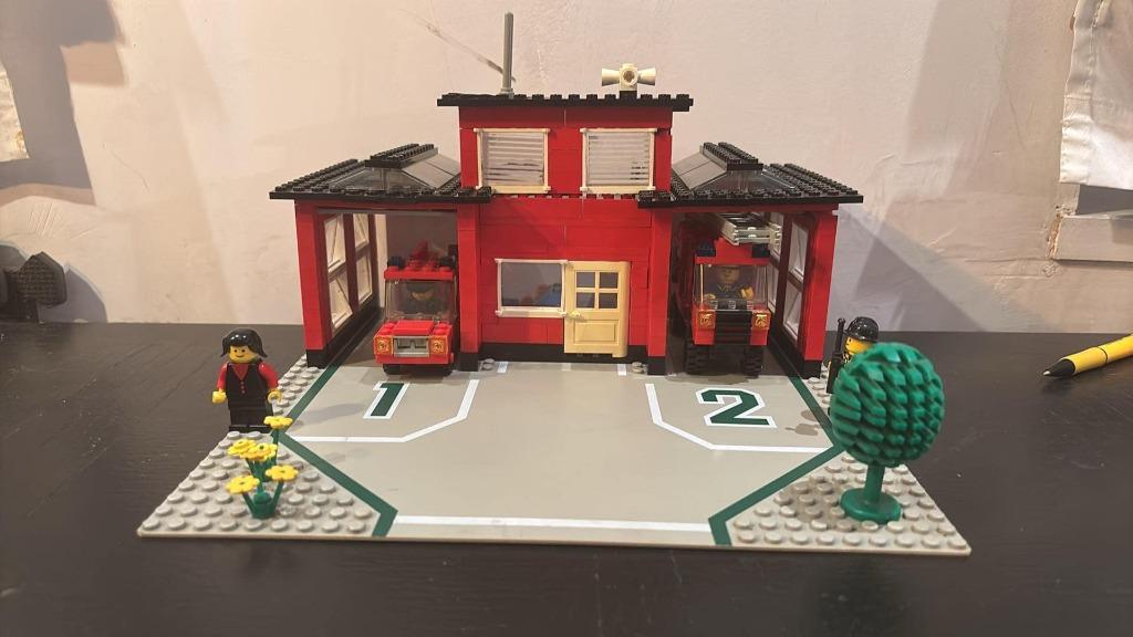 lego 6382 vintage Fire station - brandweerkazerne Classic To, Kinderen en Baby's, Speelgoed | Duplo en Lego, Ophalen of Verzenden
