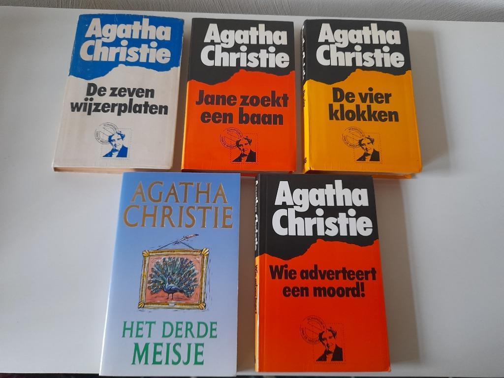 Agatha Christie - 5 detective verhalen, Ophalen of Verzenden, Gelezen, Agatha Christie