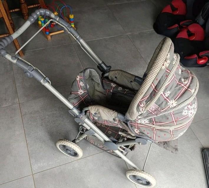 landau pour poupée, Enlèvement, Utilisé