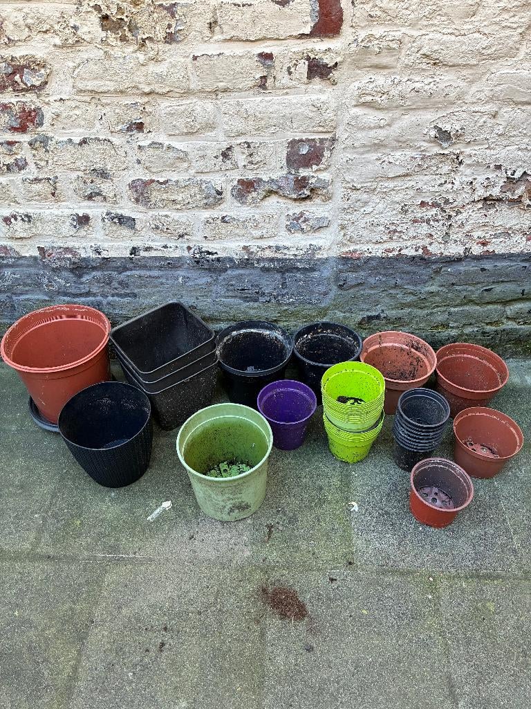 Verschillende Plastic Bloempotjes, Tuin en Terras, Ophalen of Verzenden, Gebruikt