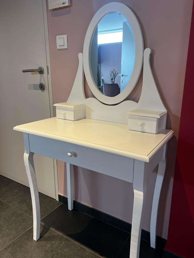Elegant wit kaptafeltje met spiegel uit beautysalon, Maison & Meubles, Tables | Coiffeuses, Utilisé, Enlèvement