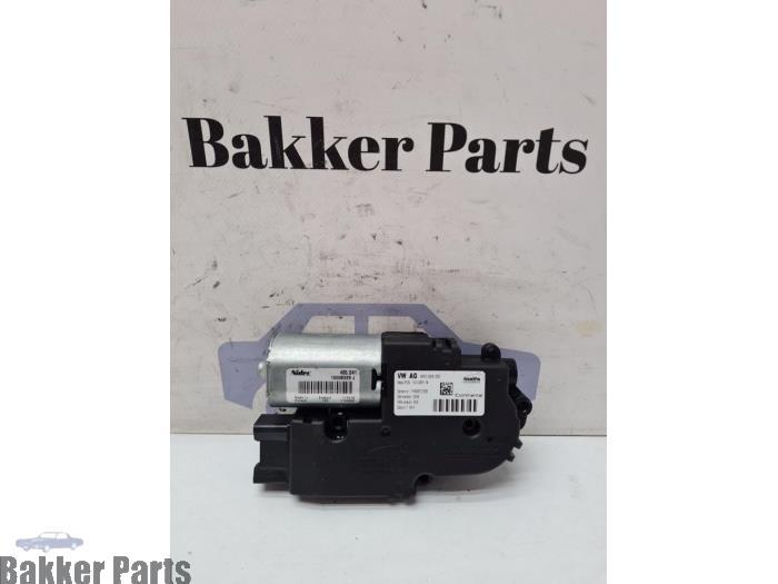 Moteur toit ouvrant d'un Volkswagen Scirocco, -, Volkswagen, -, 3 mois de garantie