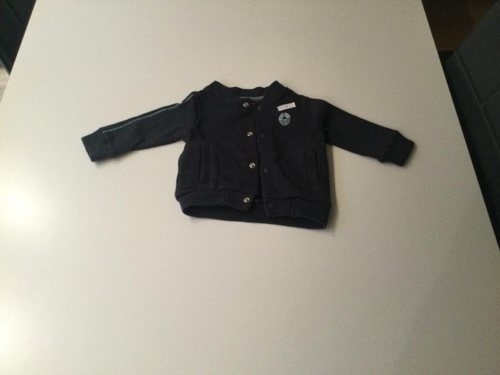 Trui maat 56, Kinderen en Baby's, Babykleding | Maat 56, Truitje of Vestje, Ophalen of Verzenden, Zo goed als nieuw, Jongetje