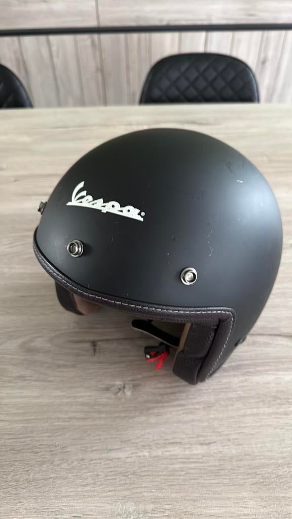 Vespa p-xential jethelm, Ophalen