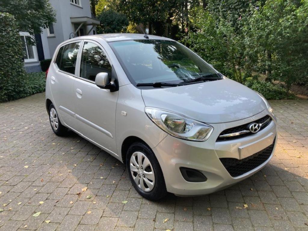 HYUNDAI I10 - 5 DEURS - AIRCO - NAVI, Voorwielaandrijving, Euro 5, Stof, Start-stop-systeem