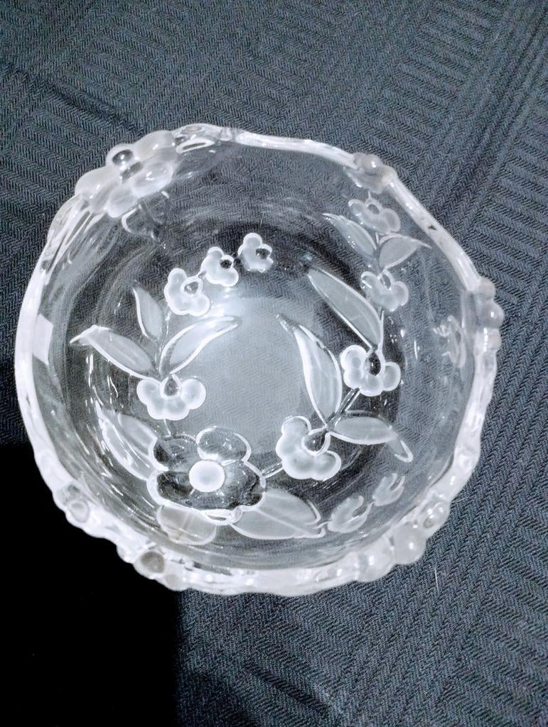 Bonbonnière en cristal diamètre 14 cm