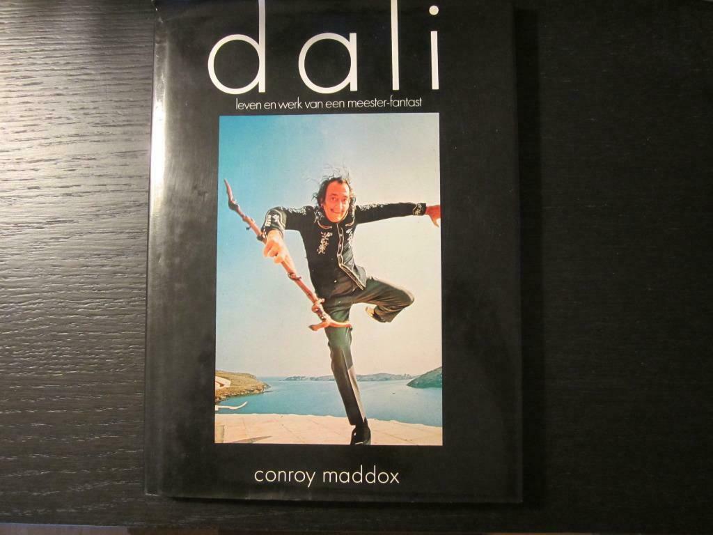 Dali -Leven en werk van een meester fantast- Conroy  Maddox, Ophalen of Verzenden