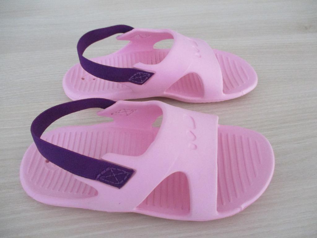 Watersandalen (maat 25 - 26 ), Enlèvement, Comme neuf, Fille