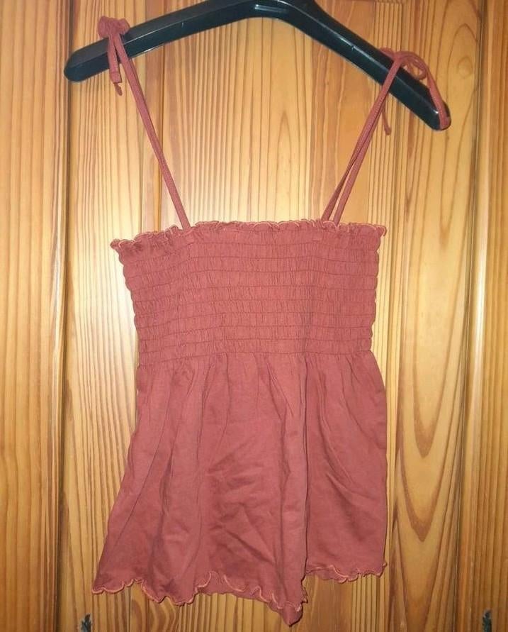 Gesmokte top met dunne bandjes 38, Kleding | Dames, Ophalen of Verzenden, Zo goed als nieuw