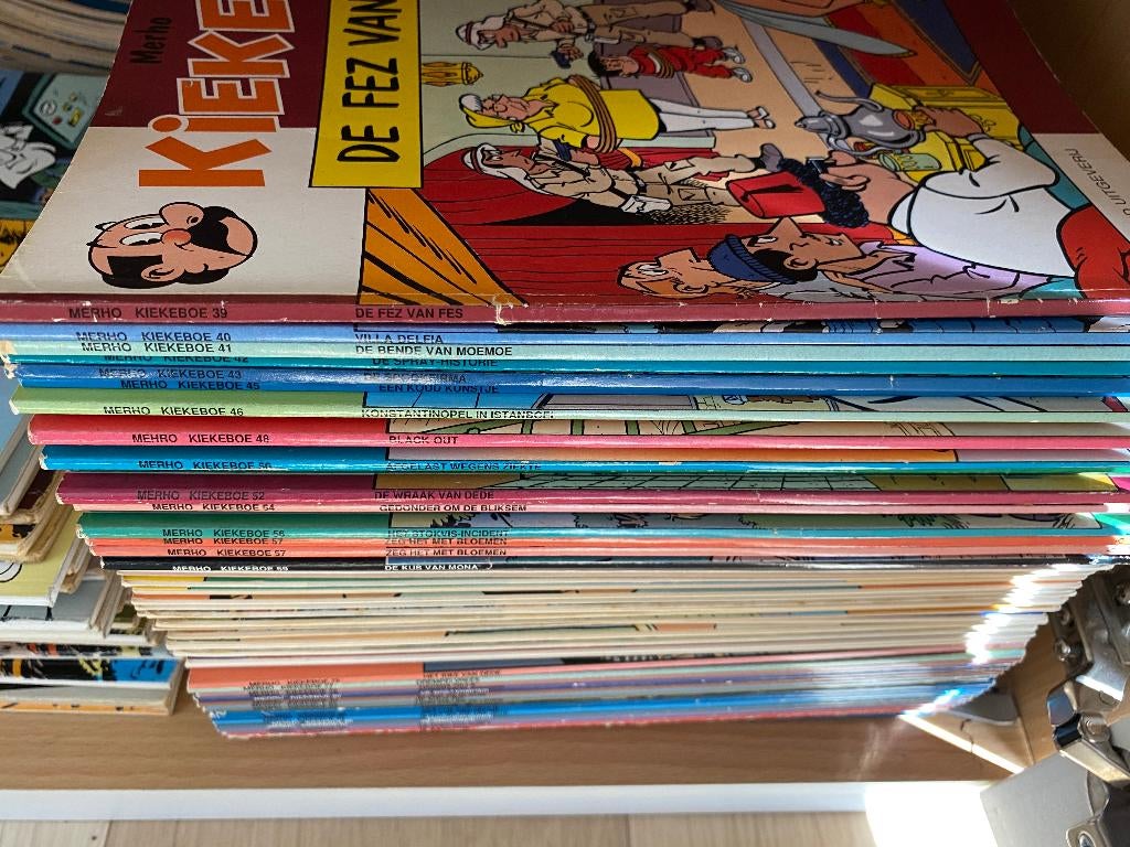 Kiekeboe Hoste gekleurd & ongekleurd, Standaard uitgave, Boeken, Meerdere stripboeken, Ophalen of Verzenden, Gelezen, Merho