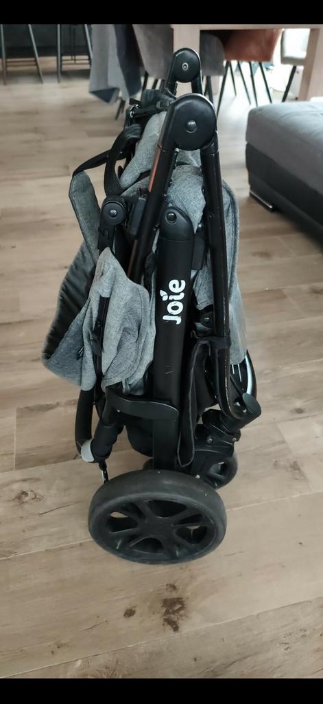 Poussette Joie 3 en 1 – Pack complet – 180€, Enlèvement