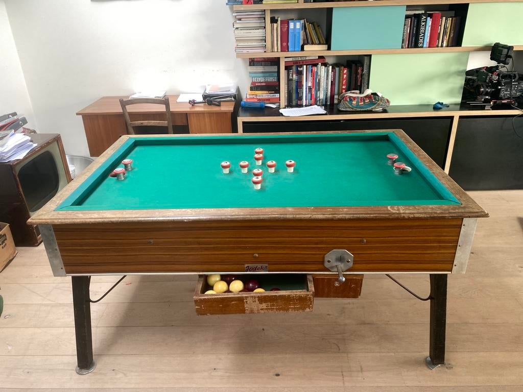Billard à claquettes Jodek des années 70 nouveau drap, Sports & Fitness, Billards & Billards américains, Enlèvement, Utilisé, Table de billard