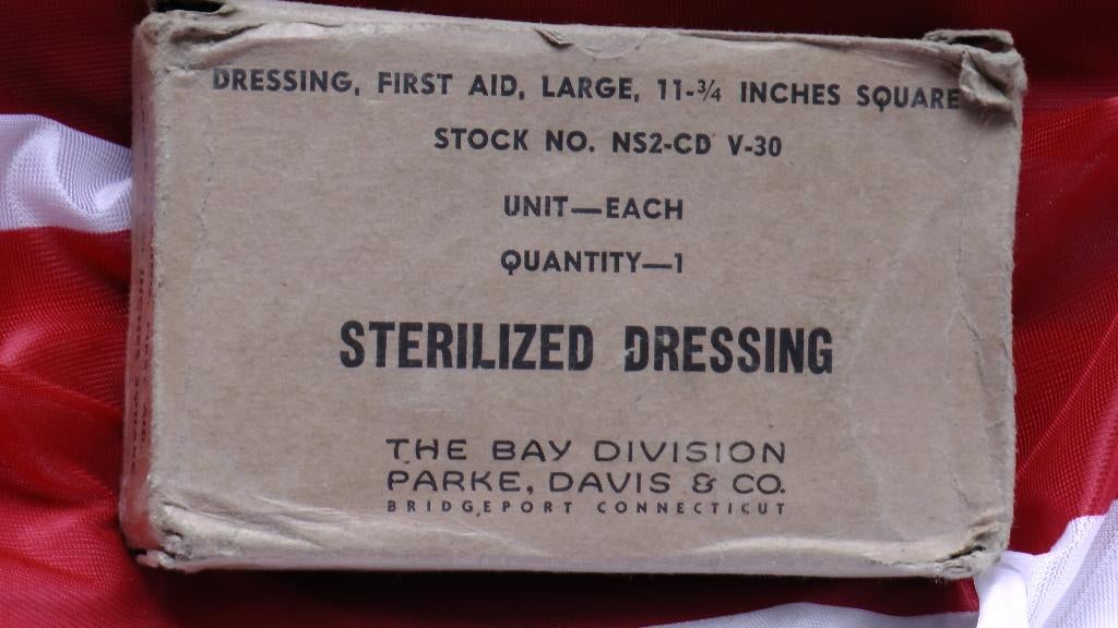 Eerste hulp verband WWII Parke, Davis & Co. (VS), Verzenden, Overige soorten, Overige typen