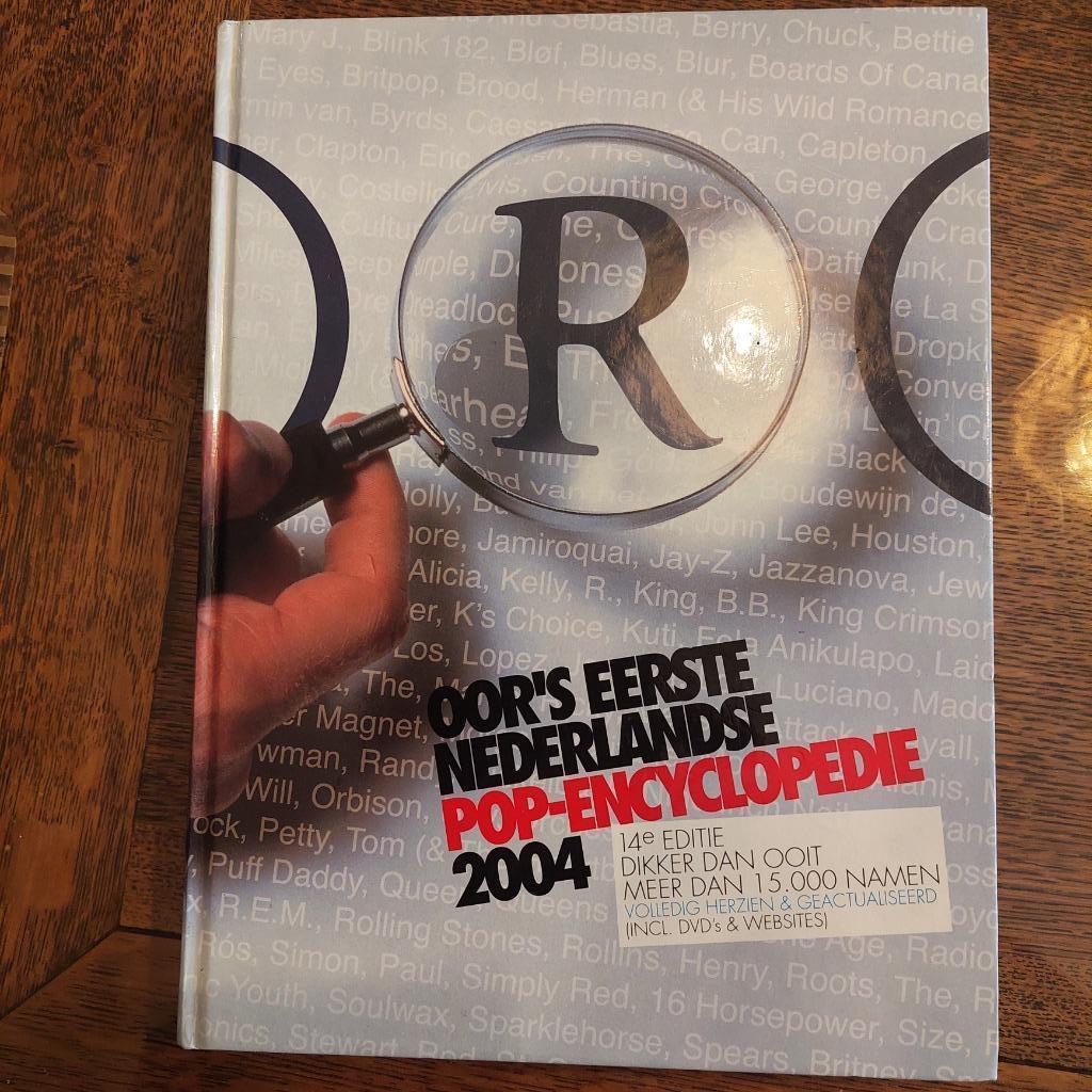OOR POP-ENCYCLOPEDIE 14de editie, Verzenden, Zo goed als nieuw, Genre of Stijl
