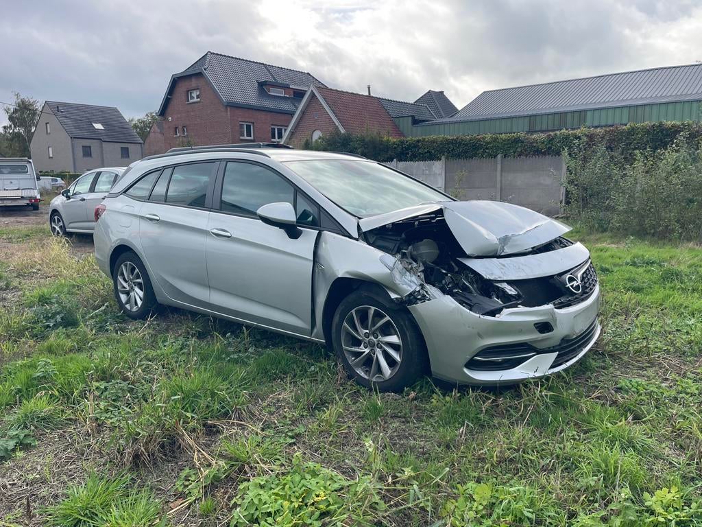Opel Astra 1.2 Turbo Sports Tourer, Accidenté !!,..., Autos, Opel, Argent ou Gris, Achat, Euro 6, Boîte manuelle