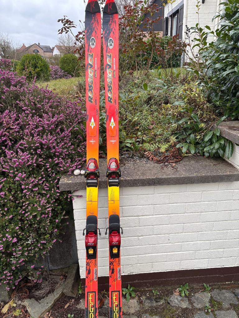 Skis Rossignol 1,93 m oranges . Semelle tb, Sports & Fitness, Ski & Ski de fond, Skis, Rossignol, Comme neuf, Enlèvement