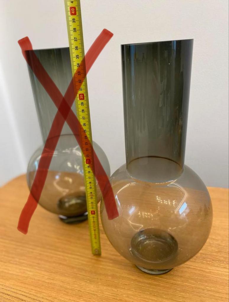 1 grand vase - H&M Home - Verre fumé - NOUVEAU 💐🌸🌼, Maison & Meubles, Accessoires pour la Maison | Vases, Neuf, Moins de 50 cm