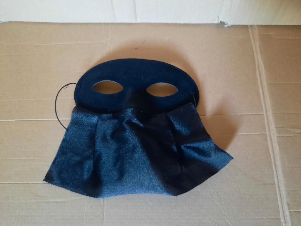carnaval masker, smink , confetti enz .., Ophalen of Verzenden